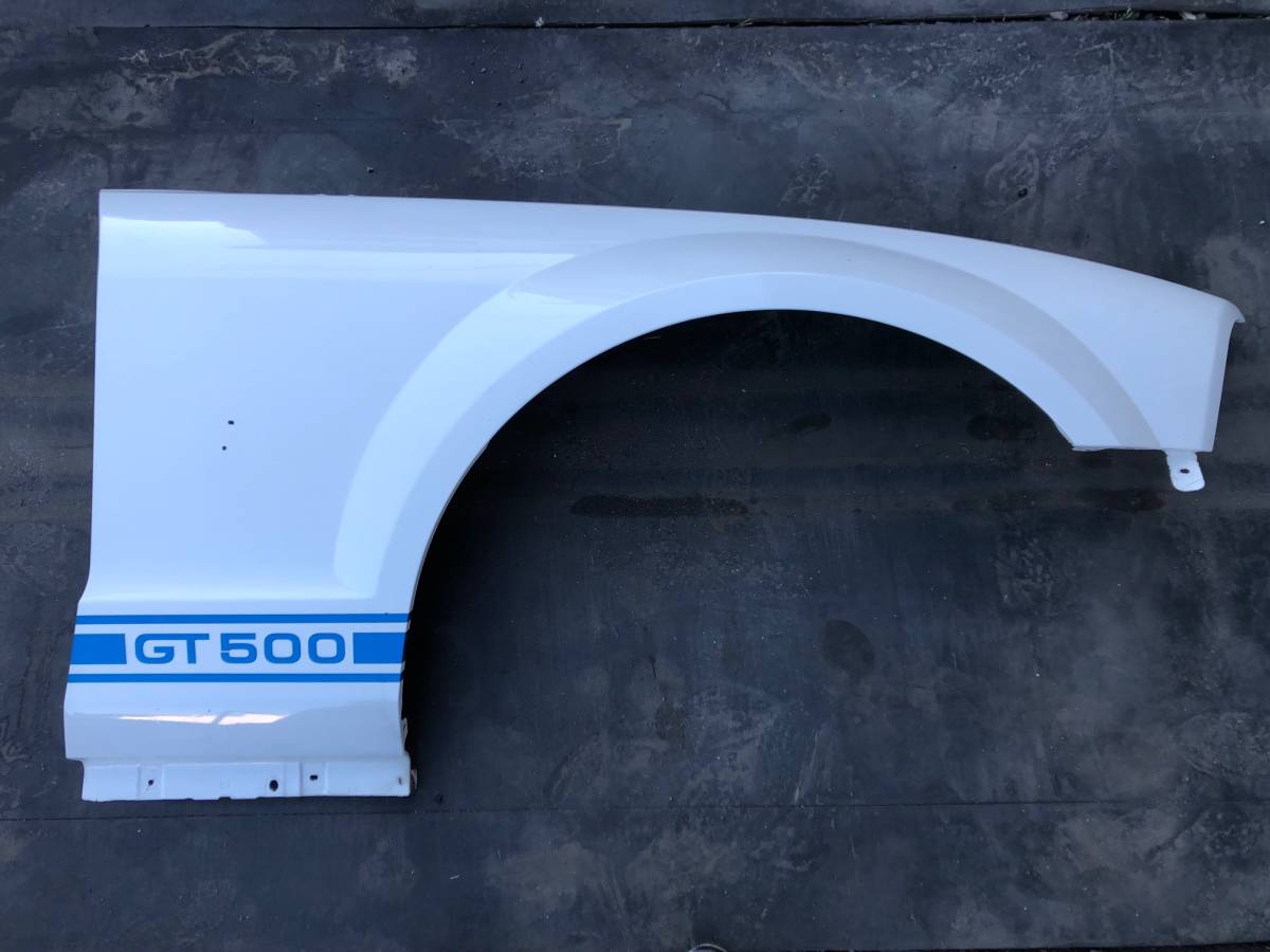 Ford Mustang 右フロントフェンダー 右前 フェンダー ウイング フォード マスタングshelbyシェルビー GT500 おそらく純正拍卖