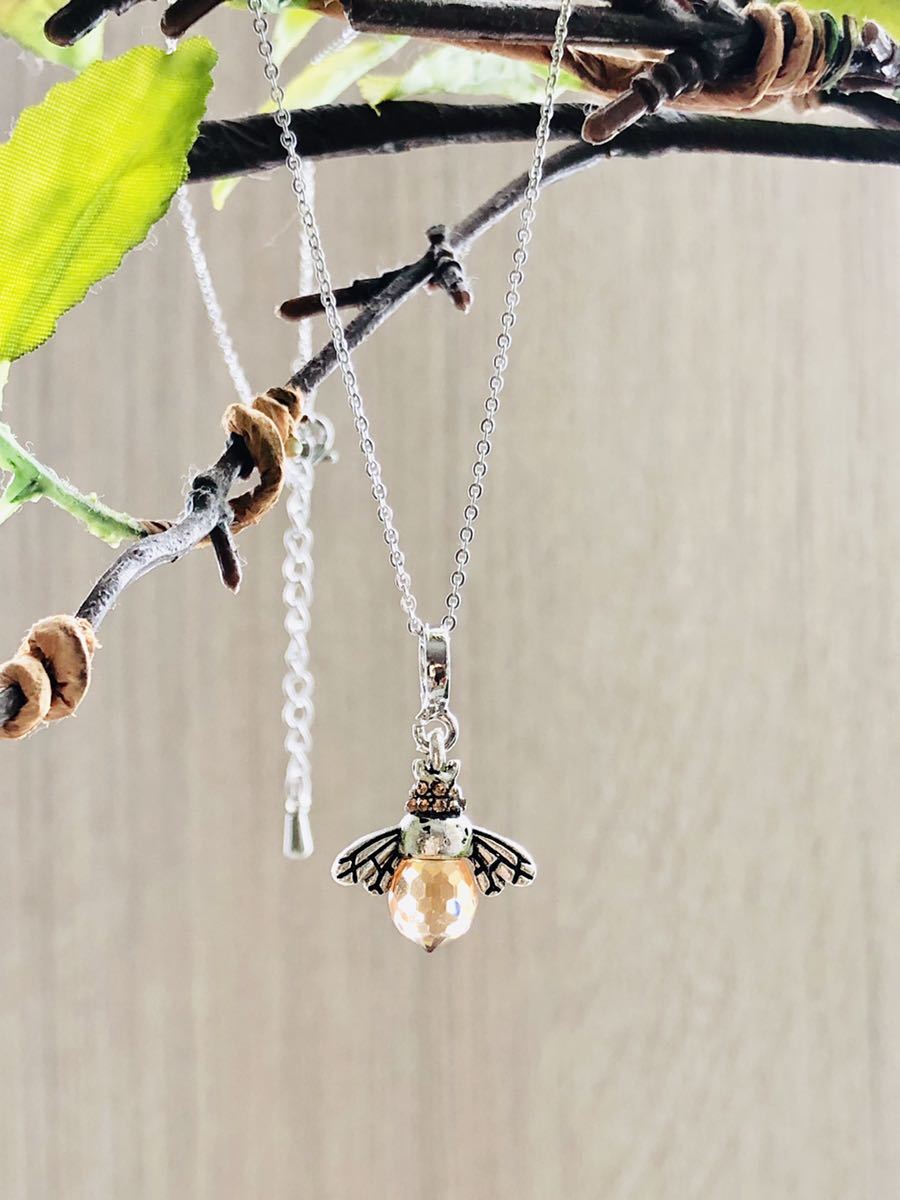 《ハンドメイド》蜜蜂のキラキラジルコニアネックレス【サージカルステンレス】拍卖