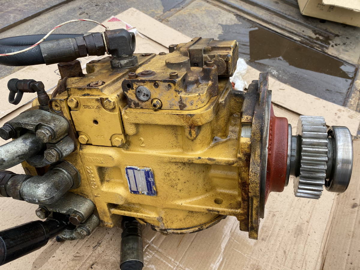 油圧ピストンポンプ SAUER SUNDSTRAND 90L130 * 90L130EA1B8L3F1 * LMC3700CFSから取り外しました拍卖