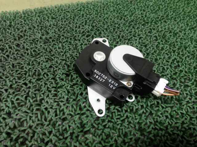 日産 TC24 セレナ エアコン サーボモーター 502752-2312 ★管281515拍卖