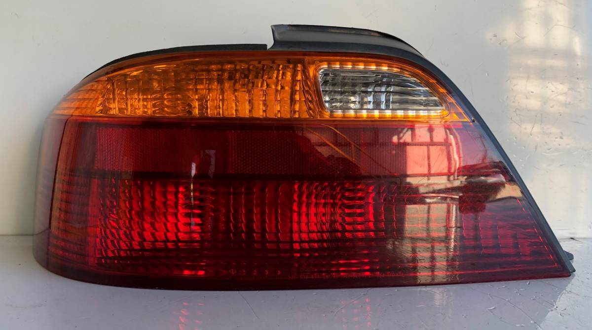 ホンダ インスパイア UA4 テールランプ 左拍卖
