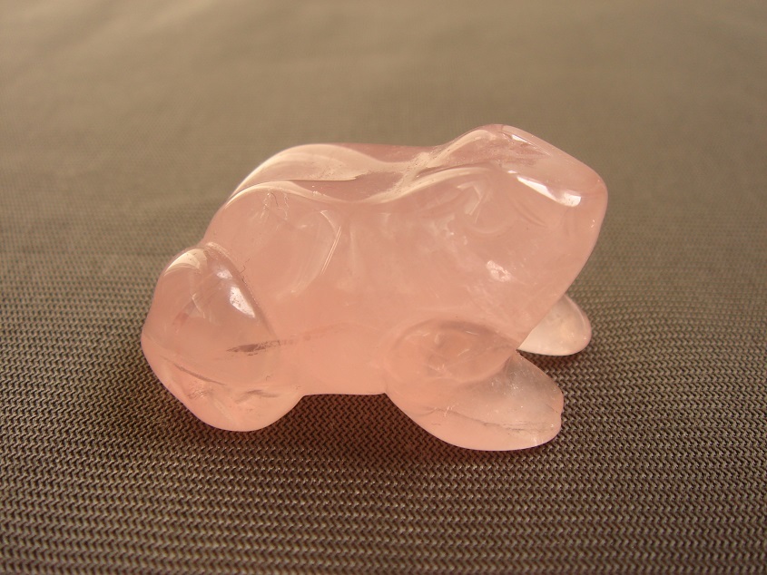 ★★風水置物,恋愛開運UP!天然ローズクオーツ原石彫刻蛙カエル置物☆P1拍卖