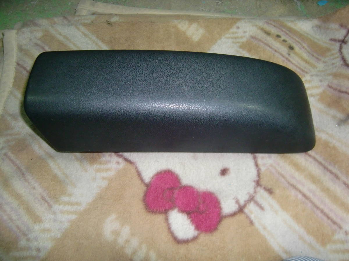 Y12 ウイングロード センターアームレストフタ ジャンク!! 96920-CV00A拍卖