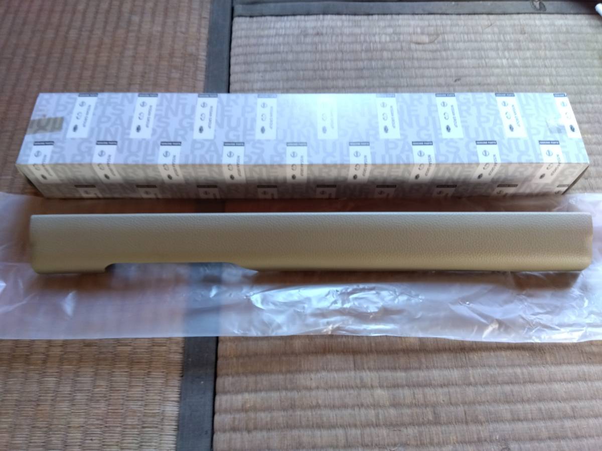 【新品】日産 ラフェスタ フロントドアースカッフプレート 左側 76952-EN000 B30 76952-EN001拍卖