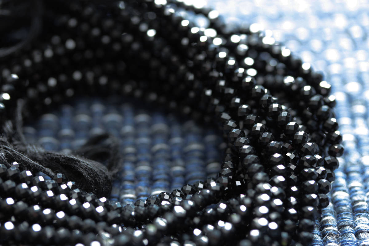 *Bargain Black spinel拍卖