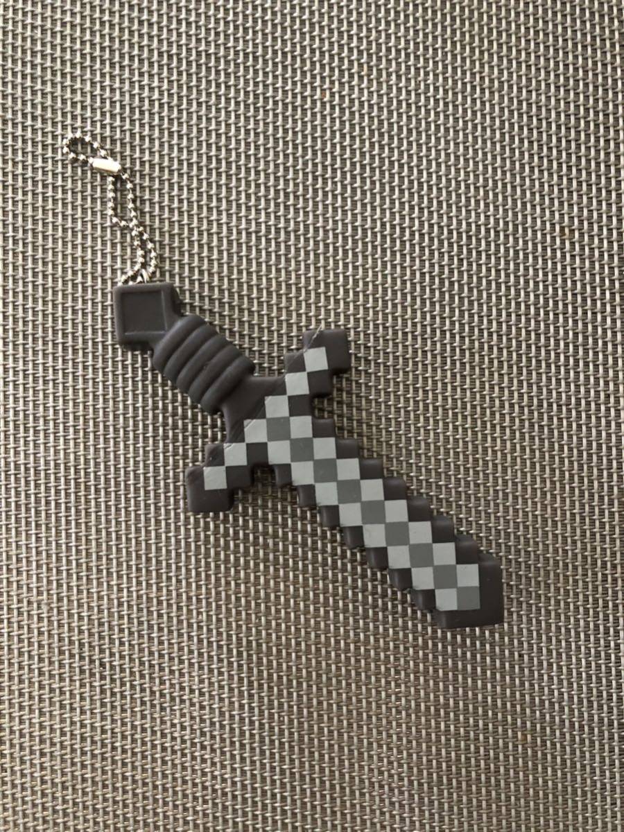 MINECRAFT マインクラフト 剣 鉄の剣 約9㎝ 立体アイテム ラバーキーホルダー ゲーム 4拍卖