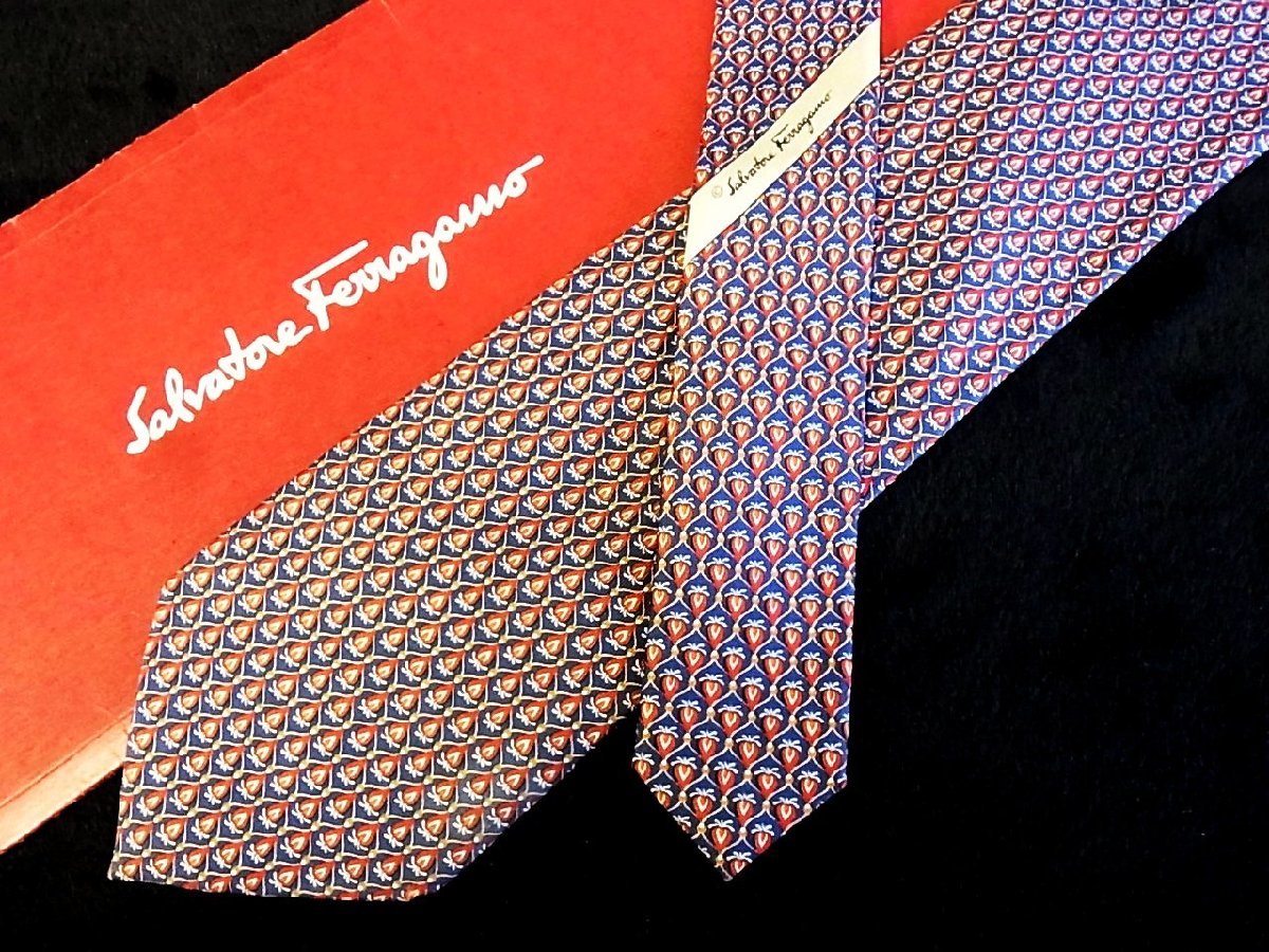♪今週の特売980円~♪0744W♪状態並品【Ferragamo】フェラガモ【焚き火 柄】ネクタイ♪拍卖