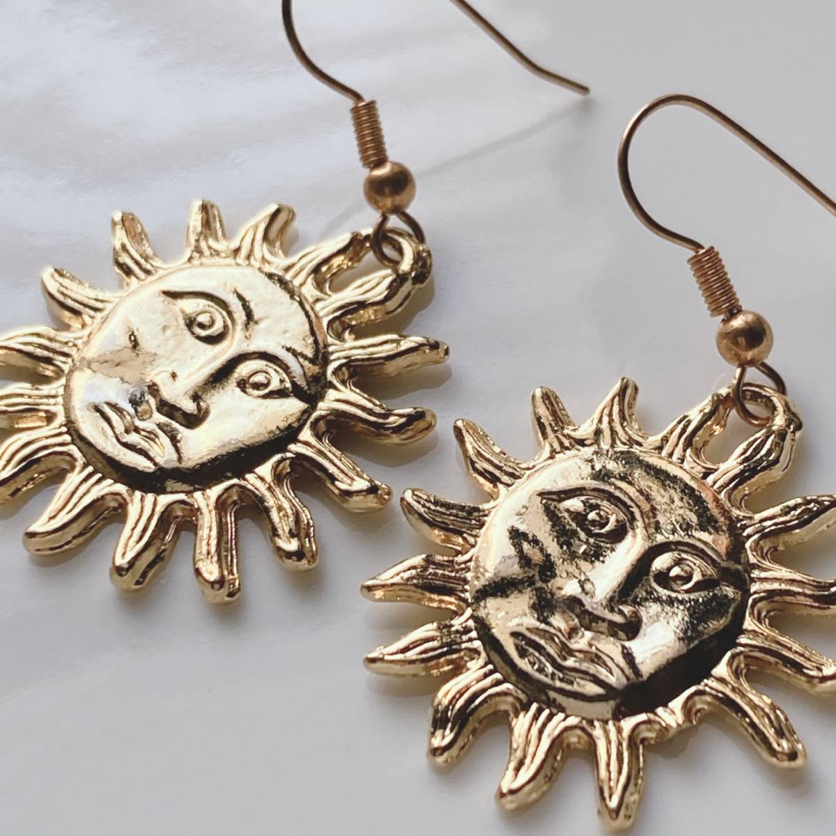 ピアス 太陽 ギザギザ お日様 顔 フックピアス Vintage jewelry accessories 0656拍卖