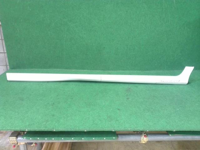 フィットシャトル DAA-GP2 右 サイド ステップ スポイラー NH624P拍卖