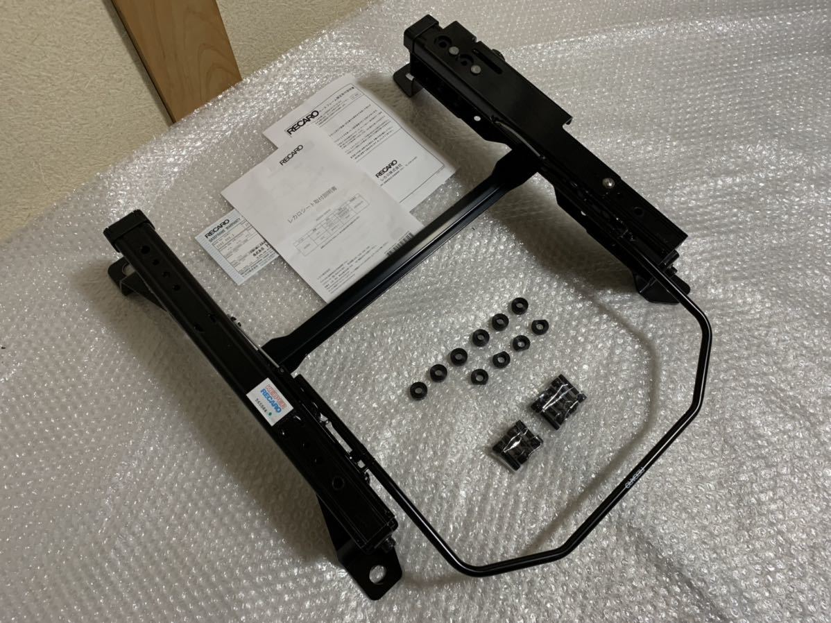 RECARO CX-5 KF CX-8 KG シートレール 運転席側 中古品拍卖
