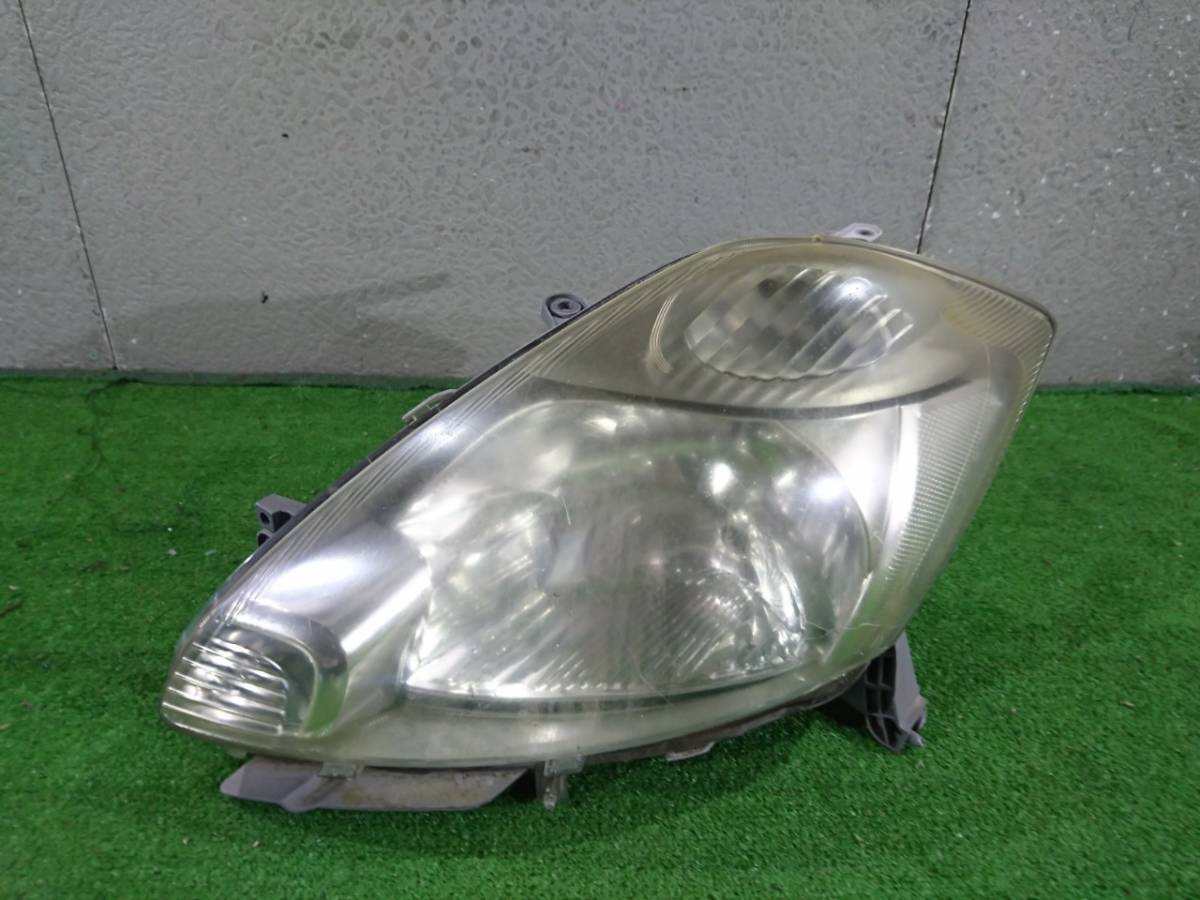 KGC10 パッソ 左ヘッドライト コイト100-51767 (74301)拍卖