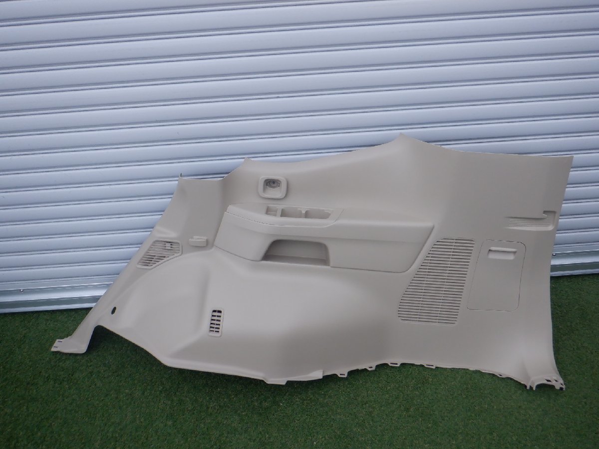 新車外し トヨタ純正 VJA300W FJA300W 300 ランドクルーザー ランクル リア トリム カバー パネル クォーターパネル 右側 62510-60G50 2列拍卖