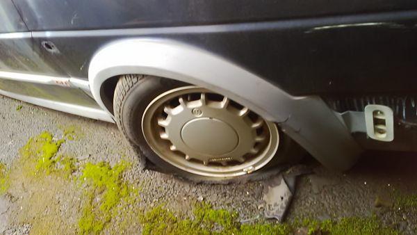 ■フォルクスワーゲン ゴルフ2 GTi フロントフェンダーアーチモール 右 中古 191853718 C部品取あり 5ドア オーバーフェンダー MK2 CLi GLi拍卖