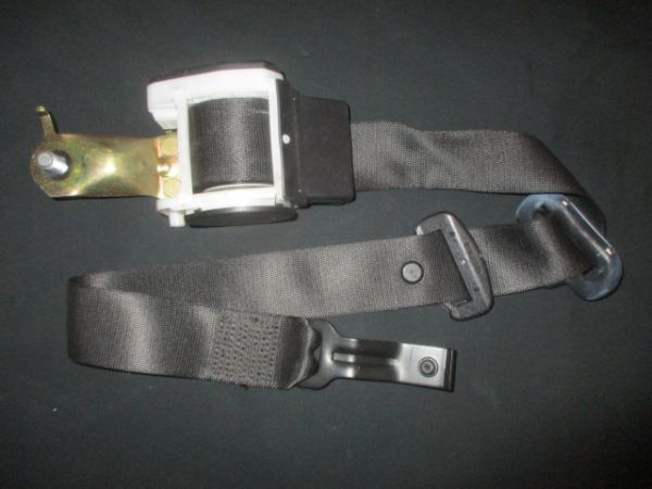 ■BMW E36 323i セダン フロントシートベルト 左 中古 560151501 1977809 ANG 560152900 部品取あり シートベルト 318 320 323 325 328■拍卖