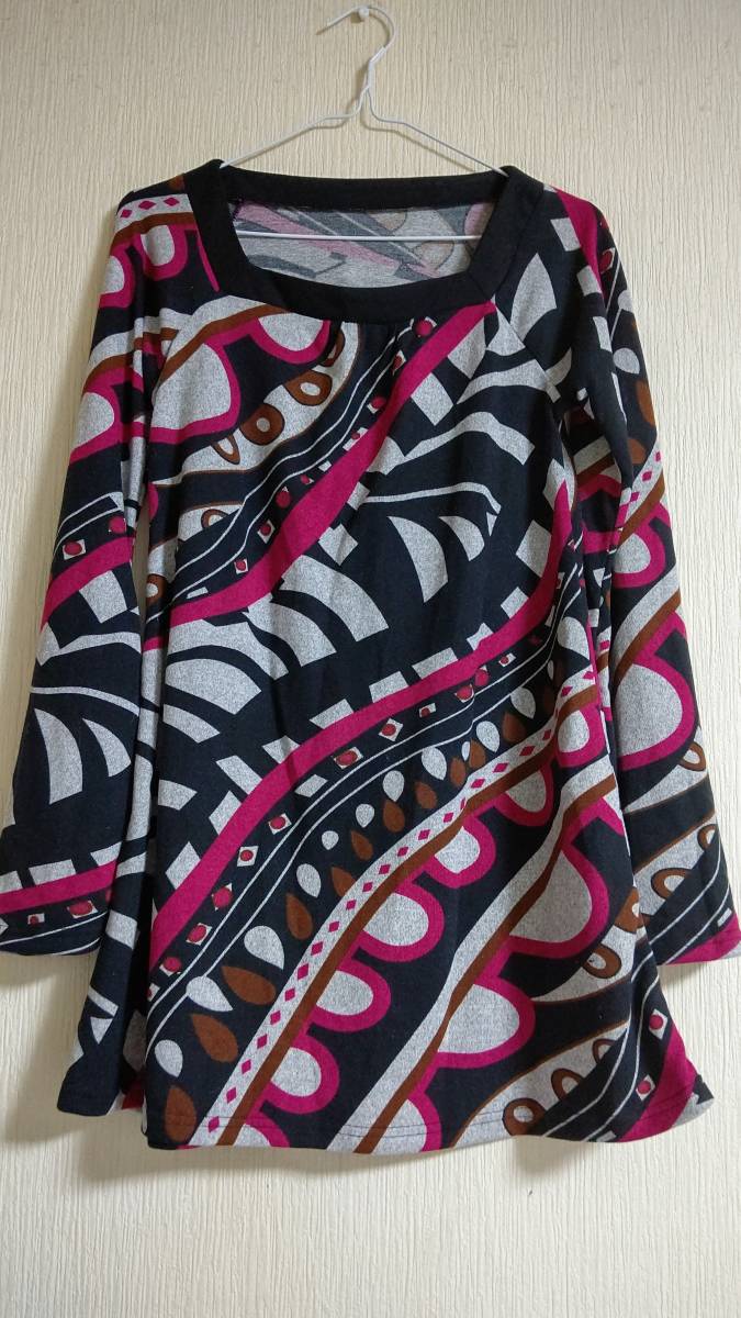 レトロ風サイケ柄チュニックワンピース★黒×グレー×ピンク幾何学模様★Aラインベルスリーブ★ストール付拍卖
