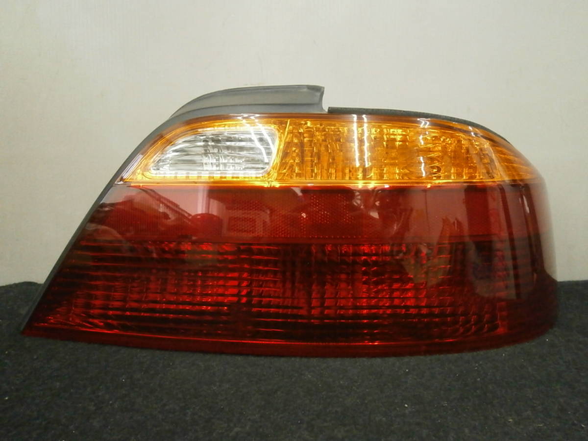 ●●2212-236L スタート即決! UA4 UA5 セイバー 純正 右 テールランプ 良品!拍卖