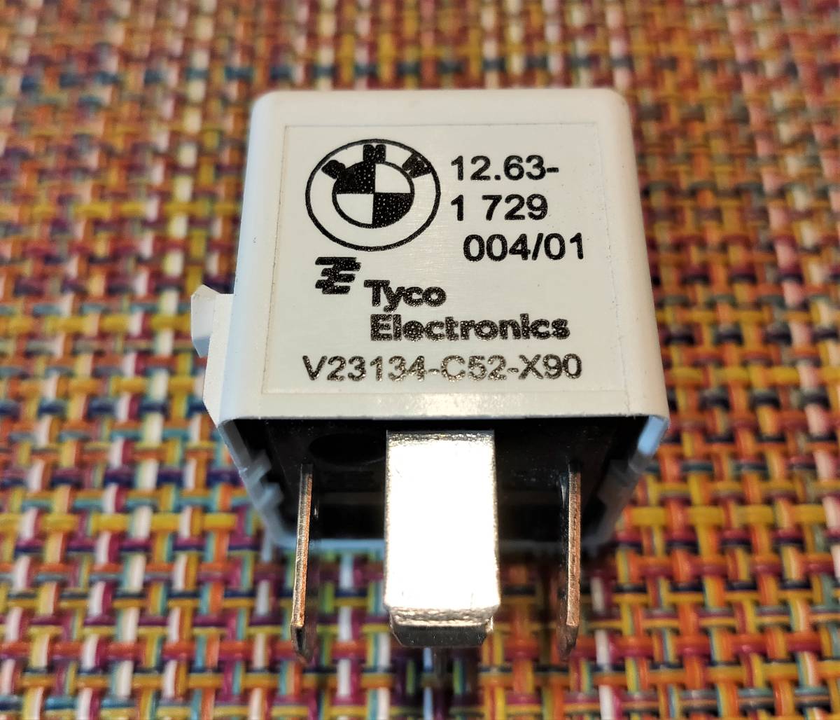 (送料込) BMW 用リレー 適合車種多数 フューエルインジェクション・DME・MOTRONICモトロニック リレー【BMW純正製・新品】拍卖