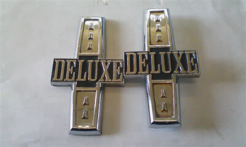 希少!レア物!旧車!当時物!ニッサンブルーバード510?デラックスフロントフェンダー左右エンブレム?美品!拍卖