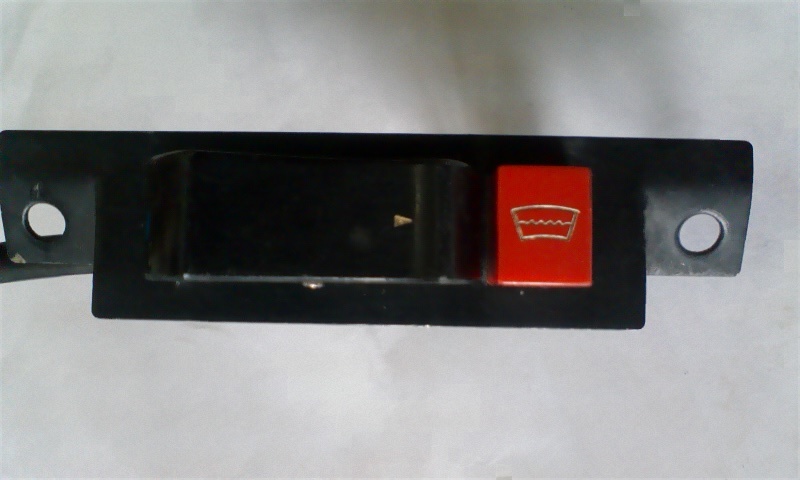 旧車!希少!当時物!ケンメリ用?30~40年前の物?リアデフォッガー(リア熱線)スイッチ?画像にて確認願います?拍卖