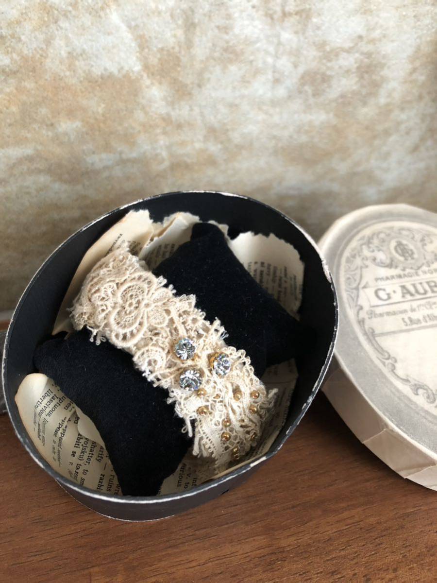 ハンドメイド作家 アンティークレースのブレスレット ビーズ 刺繍 手作り拍卖