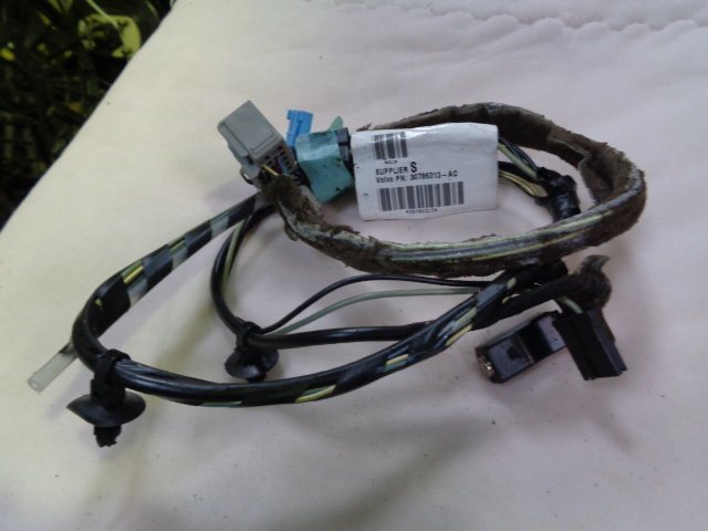 ボルボ C30 MB4204S 純正 センサーハーネス リレーハーネス拍卖