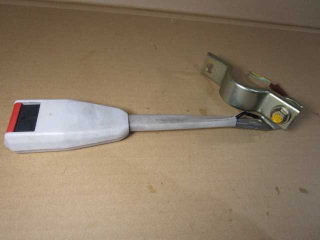 ベルトキャッチ バックツ シートベルト FK10 フィガロ拍卖