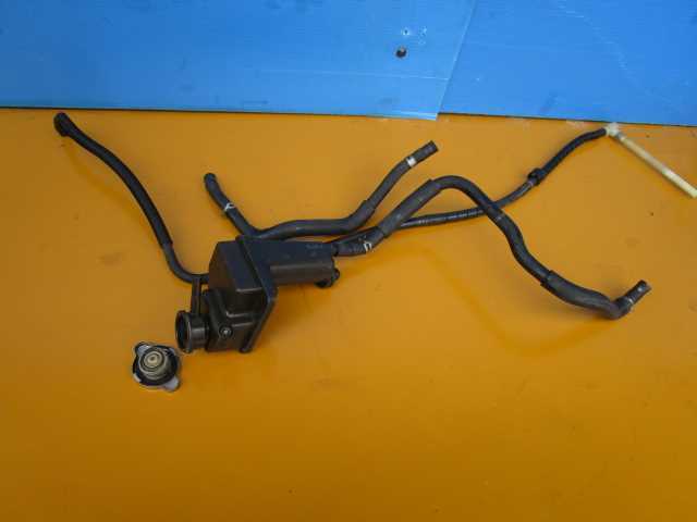 ラジェーター キャップ 給水口 リザーブタンク エンジン FD3S RX-7拍卖