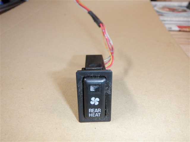 KZJ78W 70系 ランクルプラド リア ヒーター スイッチ 前側拍卖