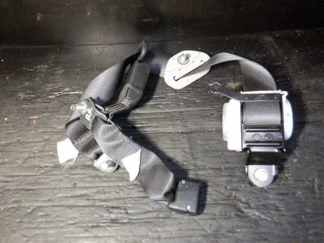 HD180 スバル レガシィ アウトバック BR9 純正 右 リア シートベルト 39444拍卖