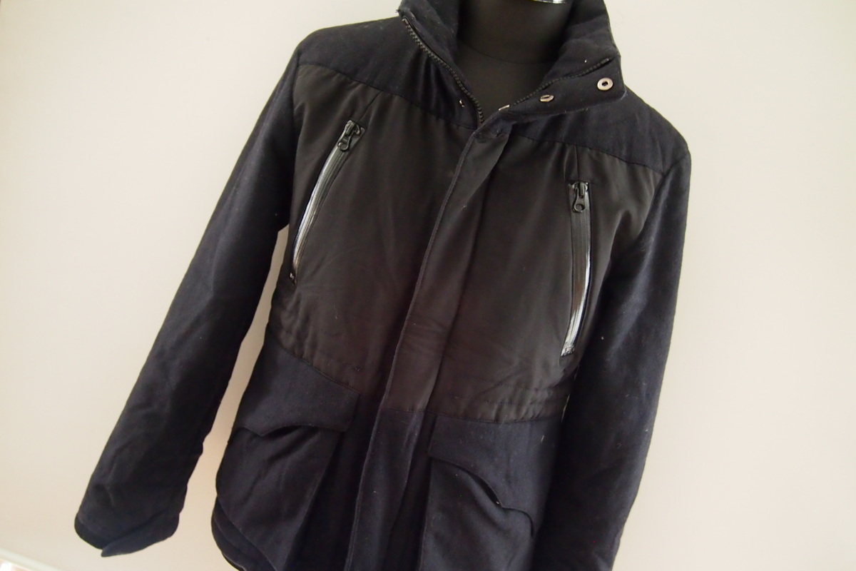 キャサリンハムネット★長袖ジップブルゾン★マウンテンジャケット★付属品欠品有★異素材切替★毛素材混★中綿入り★Mサイズ拍卖
