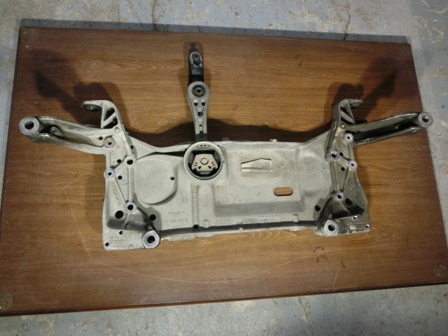 トゥーラン メンバー 平成23年 DBA-1TCAV フロント エンジン 1K0199369 ゴルフ 2011y 8.8万km ii 拍卖