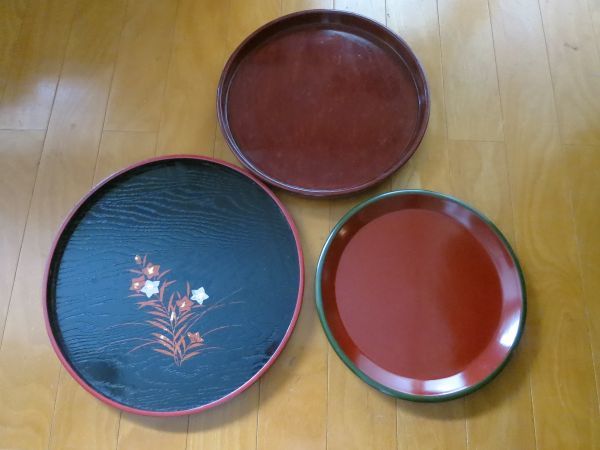 お盆 漆器 丸盆 トレイ 桔梗・赤・緑x赤 3枚拍卖
