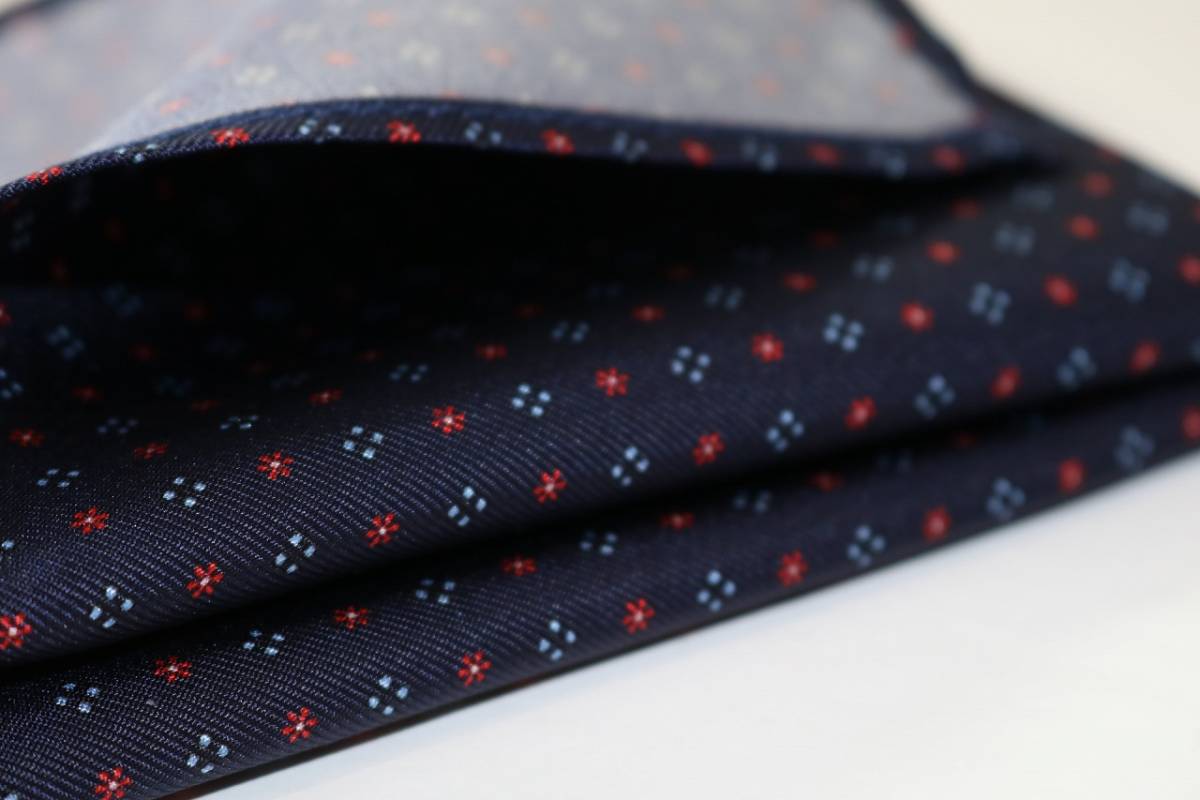 【新品/伊】ls8609/新作マリネッラ生地デヴィットエバンス製チーフ拍卖