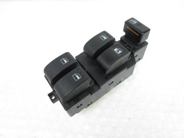23年 アトレー ABA-S321G 右前 パワーウインドウスイッチ 動作テストOK 84820-B5050 181112 4455拍卖