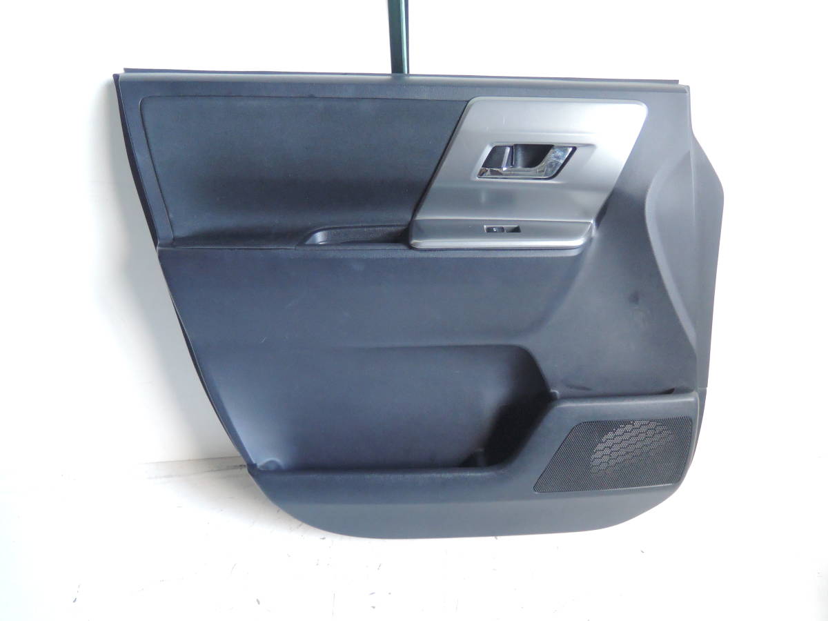 【全面除菌済】ZRR70W ヴォクシー ZS 煌Z 純正 左/助手席側 ドアトリム パネル インナーハンドル スイッチ付き ブラック T-6180拍卖