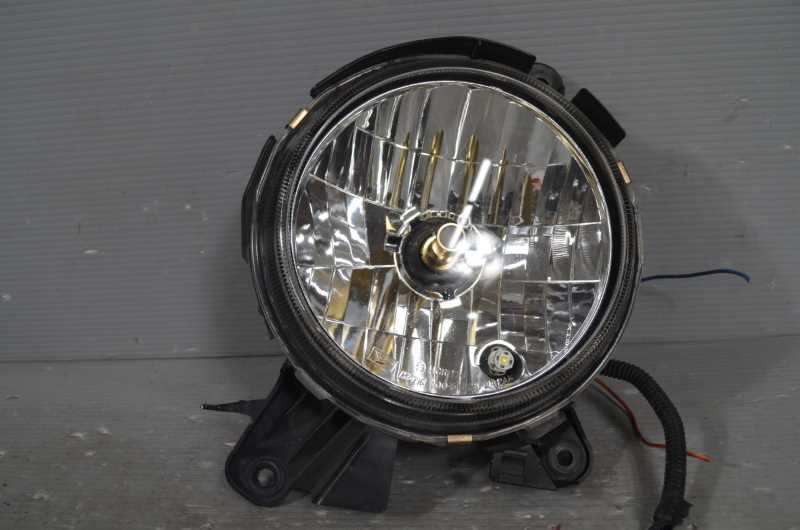 ムーヴ カスタム 後期(L900S L902S L910S) 純正 破損無 取付OK 動作保証 右ヘッドライト ハロゲン 100-51628 / 81110-97721 K067554拍卖