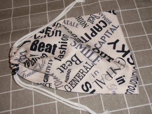 中8 巾着袋 小物入れ 給食袋 ハンドメイド 英単語拍卖