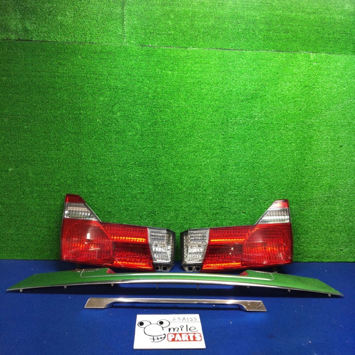 MNH15W/MNH10 アルファード 純正 フィニッシャーセット4個 1C3-4-3/23A123*同梱不可拍卖