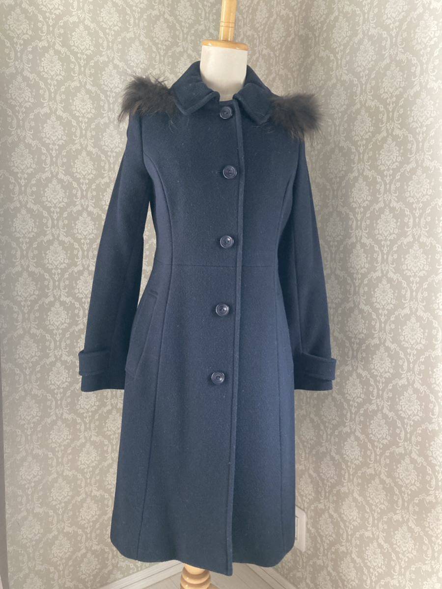 ♪美品 ウール100% KUMIKYOKU 組曲 コート 紺 フード チャイニーズラクーン サイズ2(M) 着用2〜3回 ♪クリーニング済 Aライン拍卖