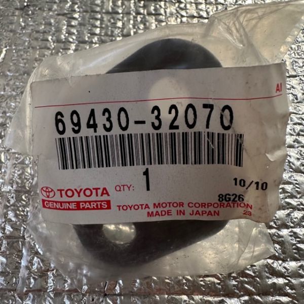 ■新品、未使用!!■ トヨタ TOYOTA イプサム ACM21W 純正 バック ドア OR トランク ロック 69430-32070 No.1225拍卖