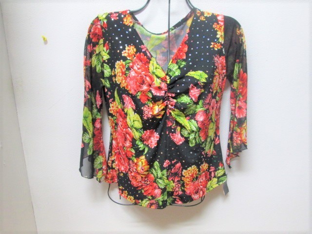 新品◎社交ダンストップス ◎キラキラストーンが素敵 赤 花プリント センターシャーリング拍卖