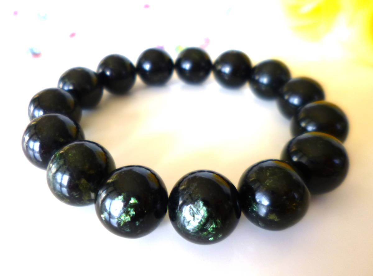 ☆レアストーン☆逆境からの脱出☆洞察力☆人生に光を与える☆愛☆バイオタイト(黒雲母)☆グリーンマイカ☆☆大珠12.5mm☆15cm拍卖