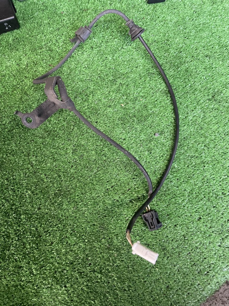 21 トヨタ NHP10 アクア リア 右 ABS センサー ハーネス 黄-545拍卖