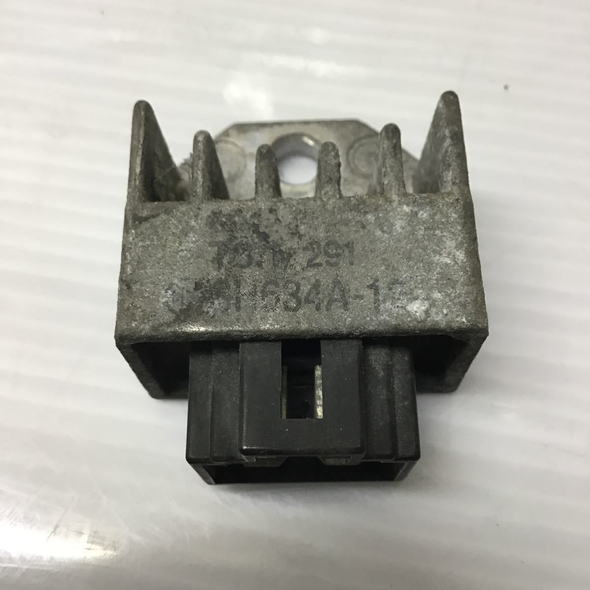 D49-23ne ホンダ ライブディオ AF34 レギュレーター 純正部品 動作確認済み拍卖