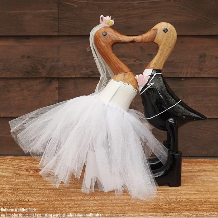 ウエディングドール アヒルさん ハート ウェルカムドール あひる 結婚祝い 動物インテリア 動物置物 木製オブジェ拍卖