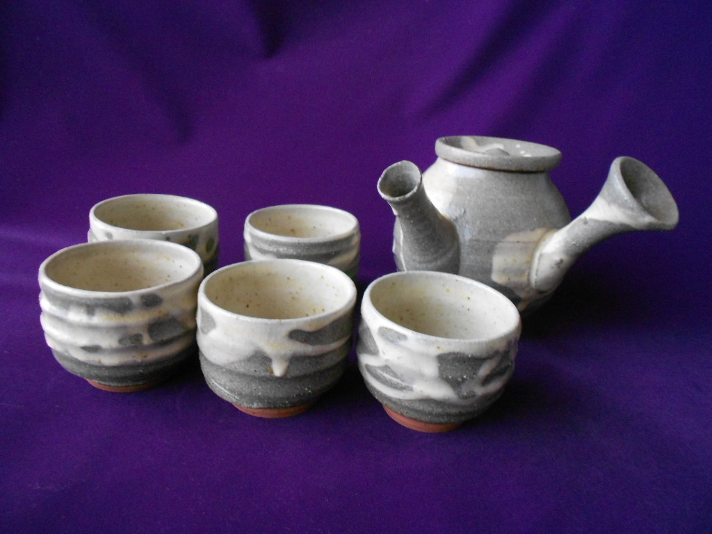 美濃焼! ☆灰釉白掛け茶器セット☆ 未使用 湯呑 汲出 煎茶 急須 土瓶 鉄瓶 日本茶 ほうじ茶 やかん拍卖