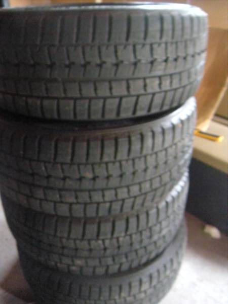 255/45R18 WINTER MAXX4本拍卖