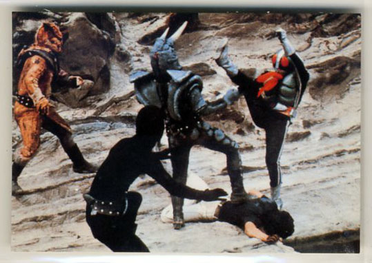 ◆防水対策 厚紙補強 カルビー 仮面ライダーチップスカード(1999 復刻版) 193番 滝の危機を救うライダー トレカ 即決拍卖