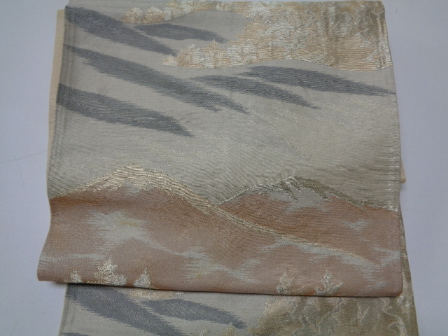 d336-80 袋帯 正絹 六通 金糸 連山風景織文拍卖