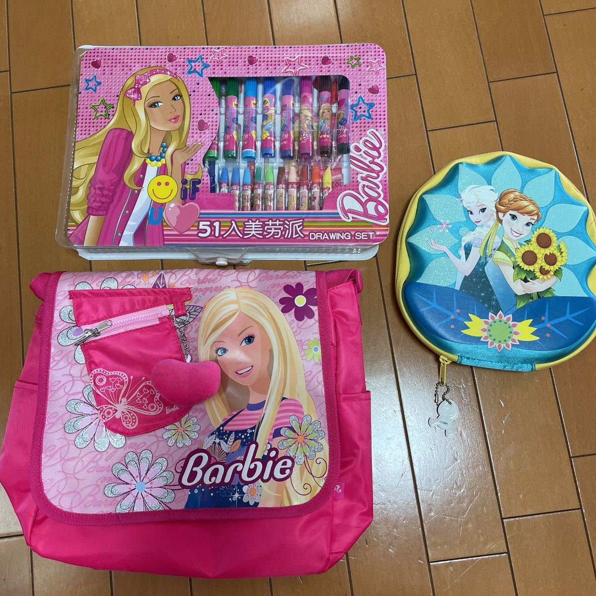 中古★子供用 色鉛筆セットと色ペン、バック 3点セット拍卖